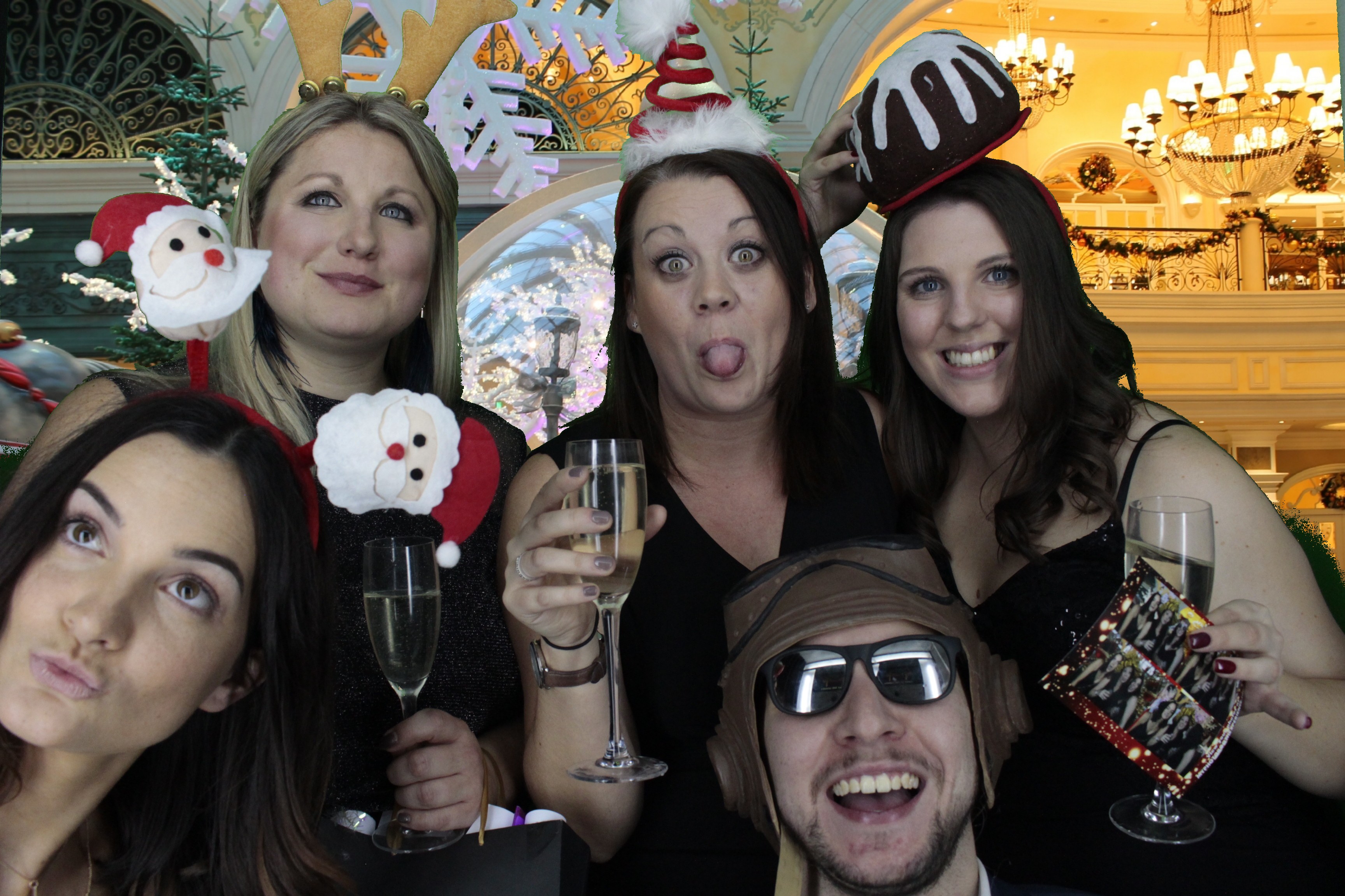 Kuoni Travel Christmas Party | View more photos from the event at gallery.myphotoboothexperience.co.uk/u/MyPhotoBoothExperienceLtd/Kuoni-Travel-Christmas-Party